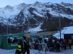 Fête d’après-ski sur la place des sports de Saas-Fee.